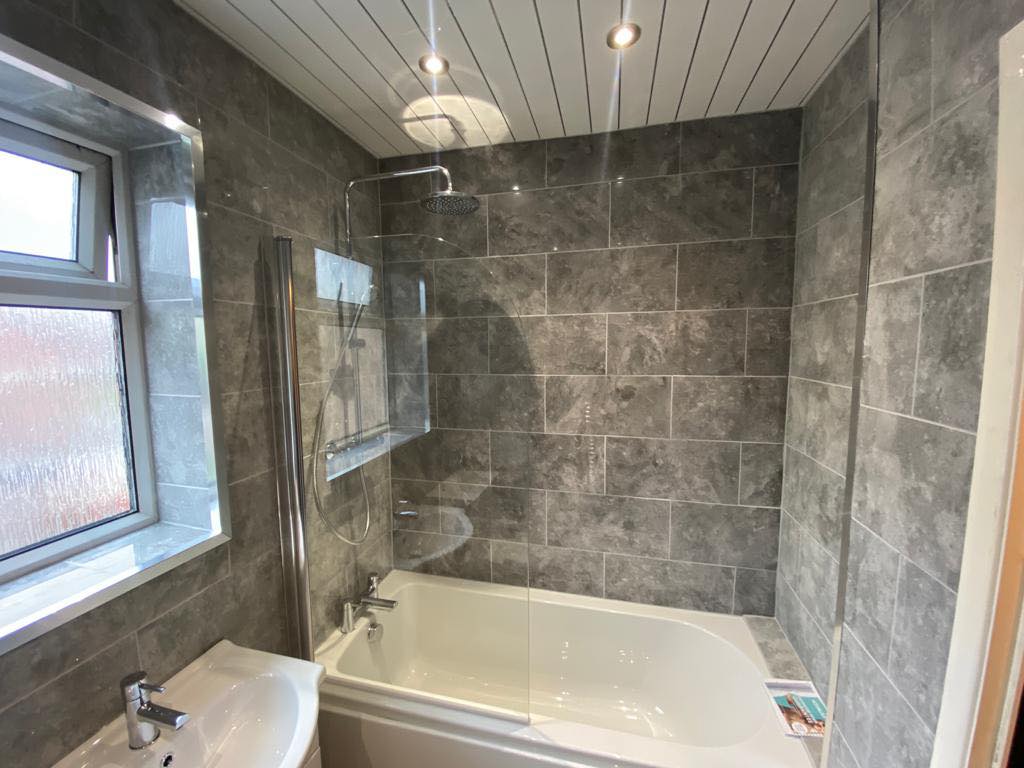 Modern bathroom installation by Advanced Plumbing & Heating, showcasing high-quality workmanship in Chesterfield.